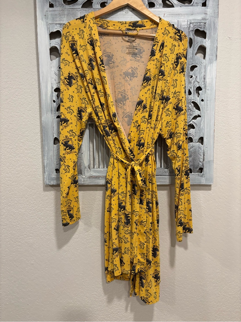 MeUndies Modal Lightweight Harry Potter Hufflepuff Yellow Robe